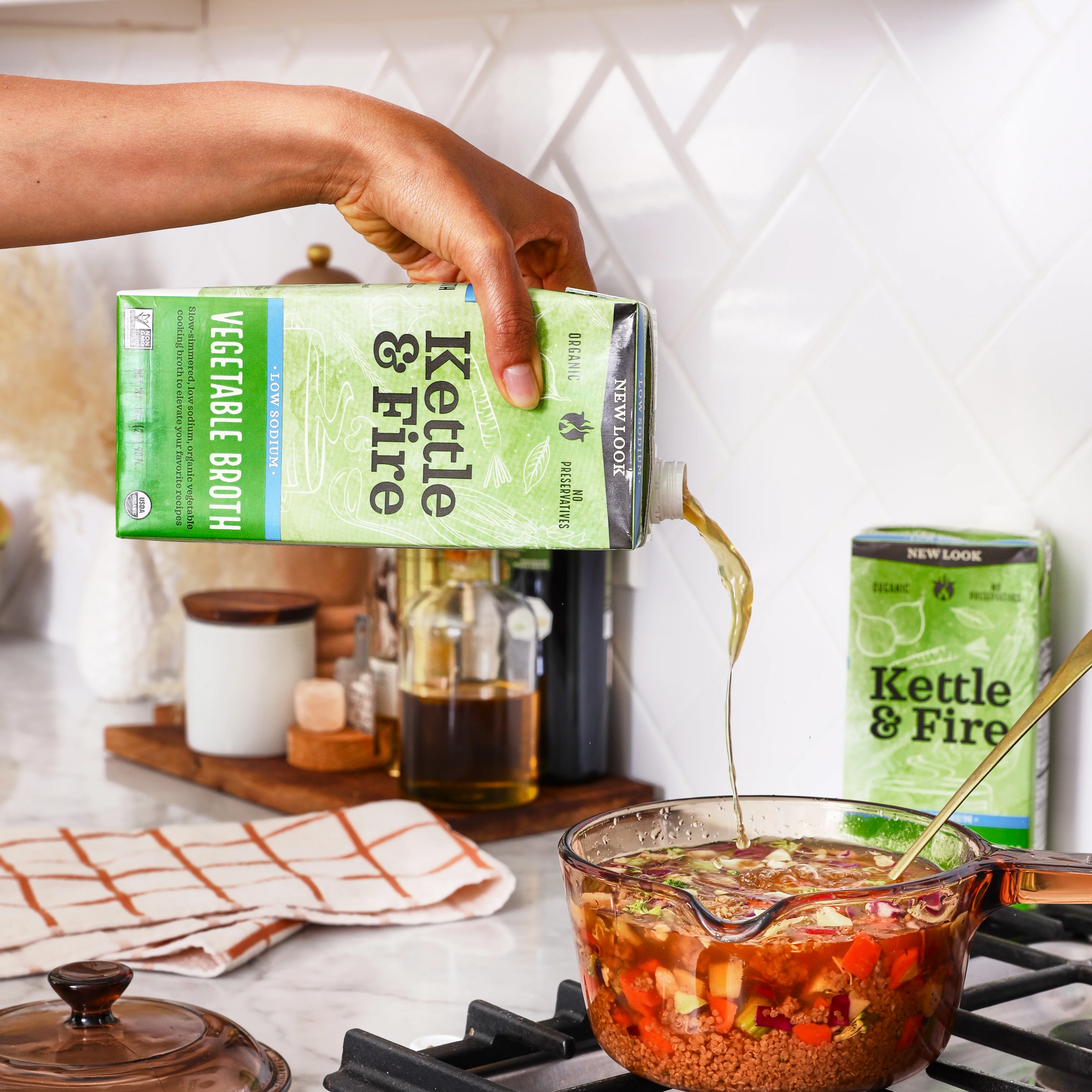 Low Sodium Vegetable Cooking Broth 32oz - Image 5