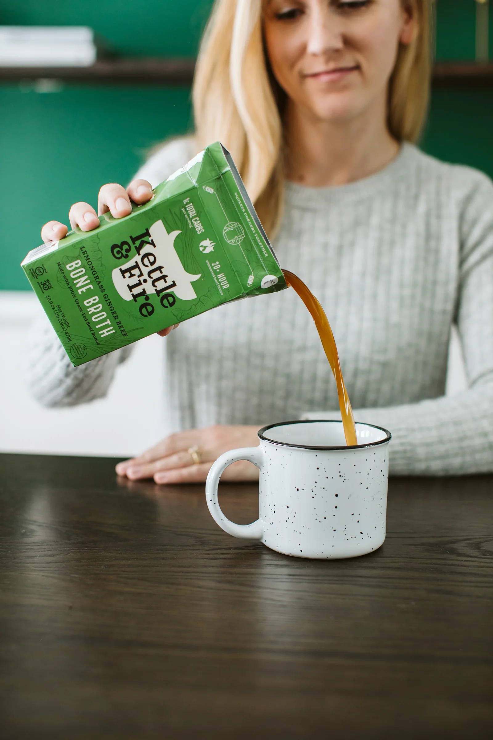 Lemongrass Ginger Beef Bone Broth - 16.9 oz - Image 5